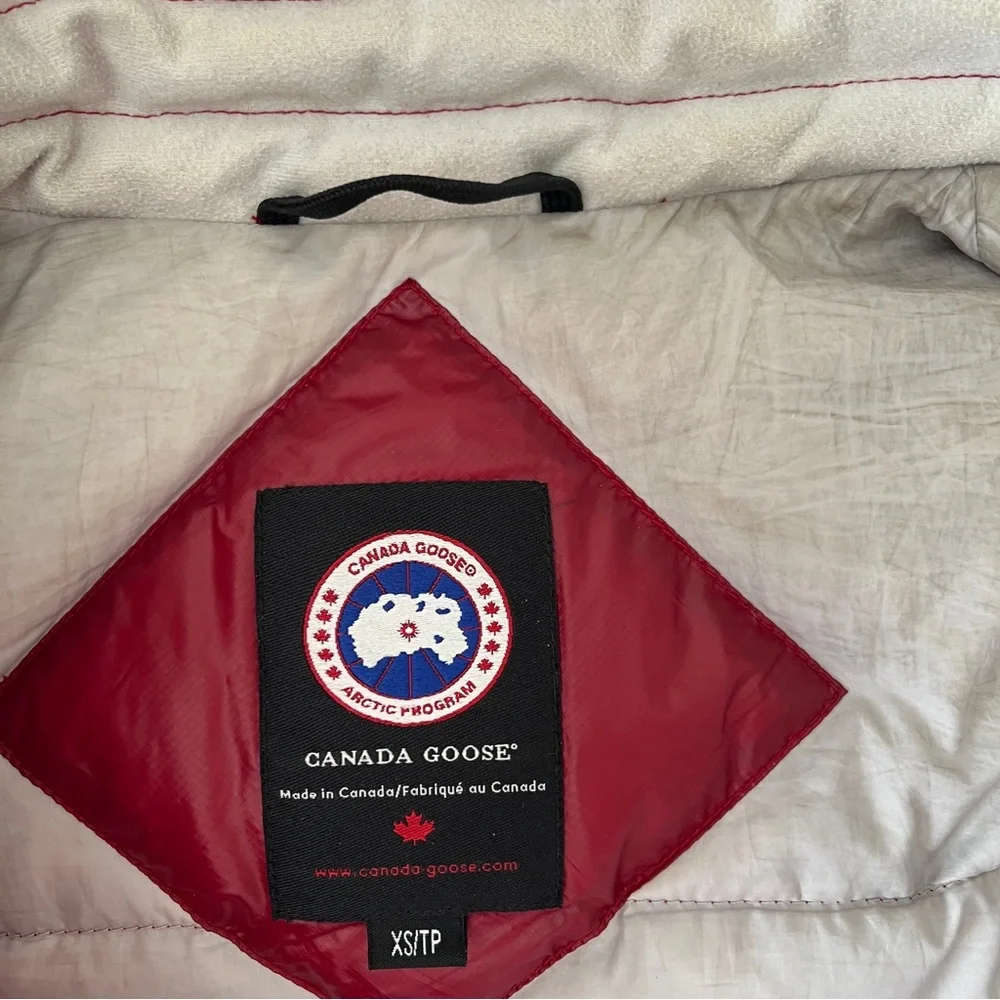 Canada Goose Hybridge lite hooded coat